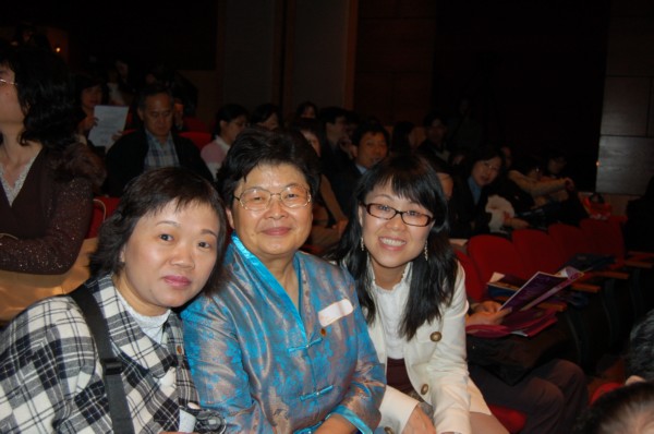Refe + Flora + Brenda.JPG
